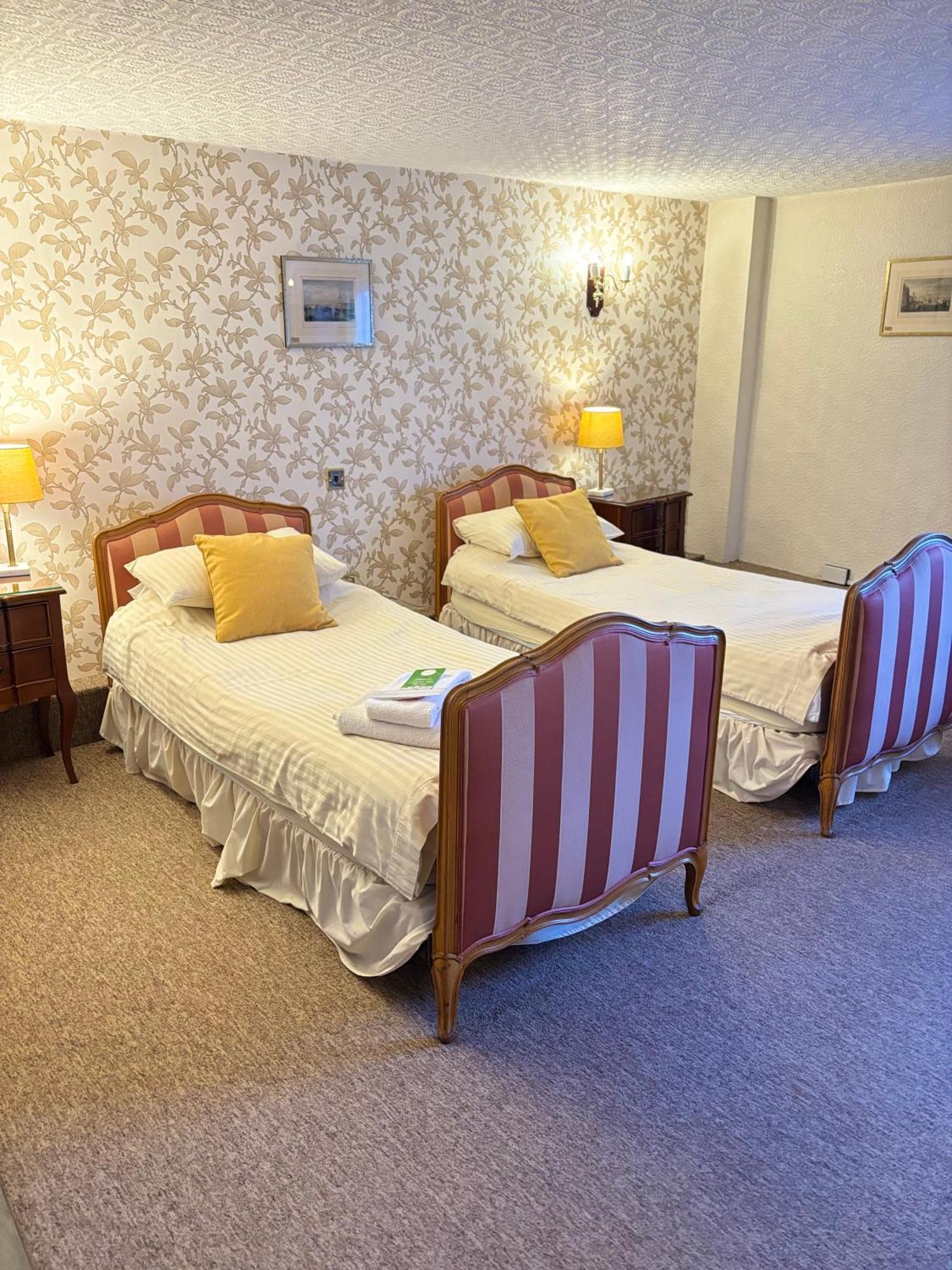 Albright Hussey Manor Hotel Shrewsbury Exterior photo
