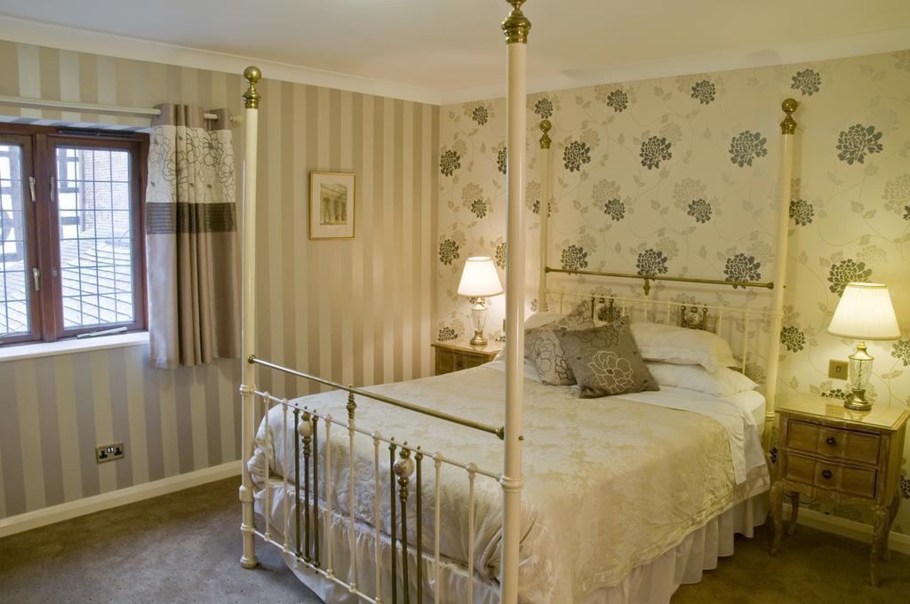 Albright Hussey Manor Hotel Shrewsbury Exterior photo